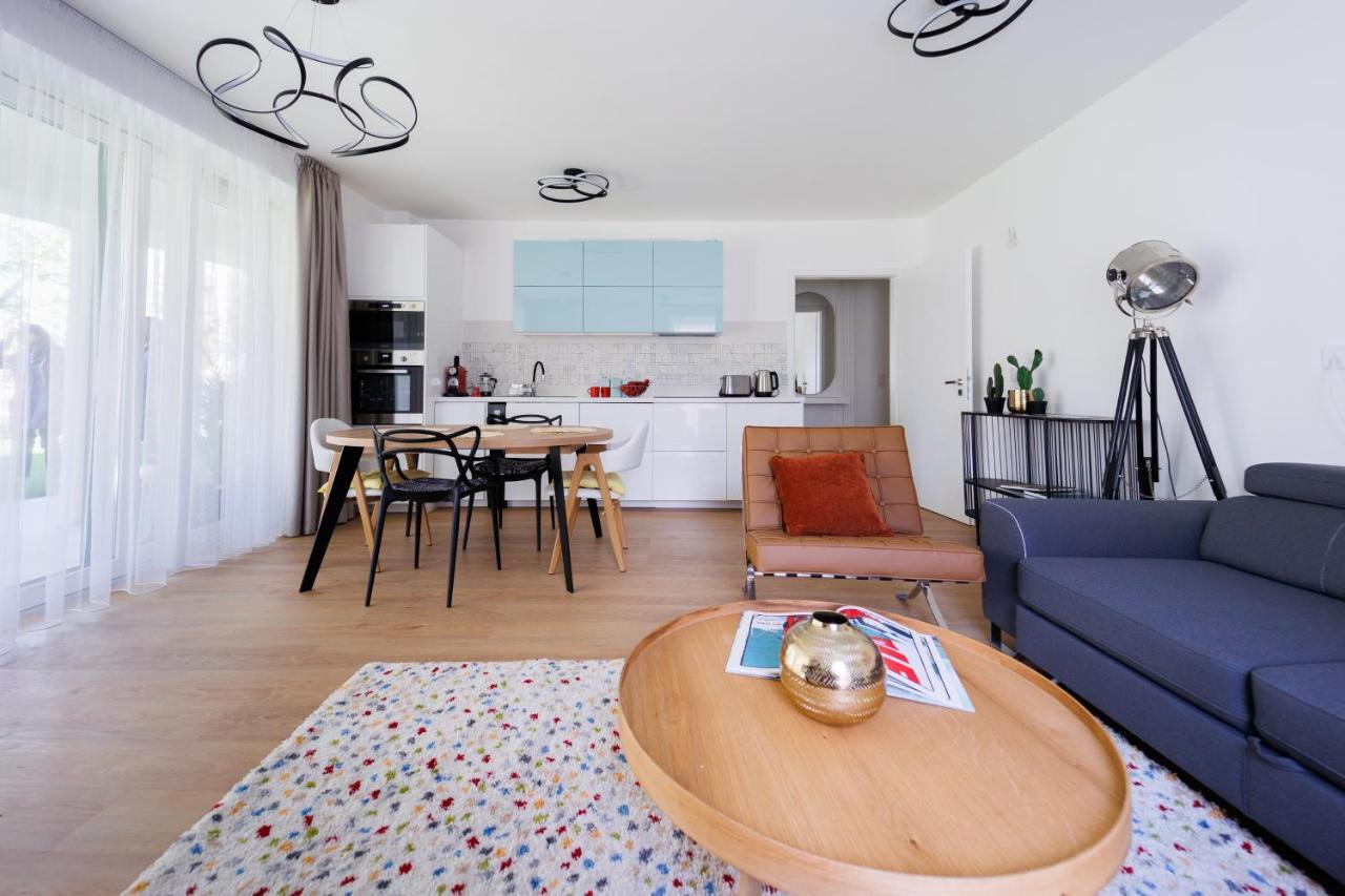 Villa Bauhaus Wellness Apartman Fsz. 3 Шиофок Экстерьер фото