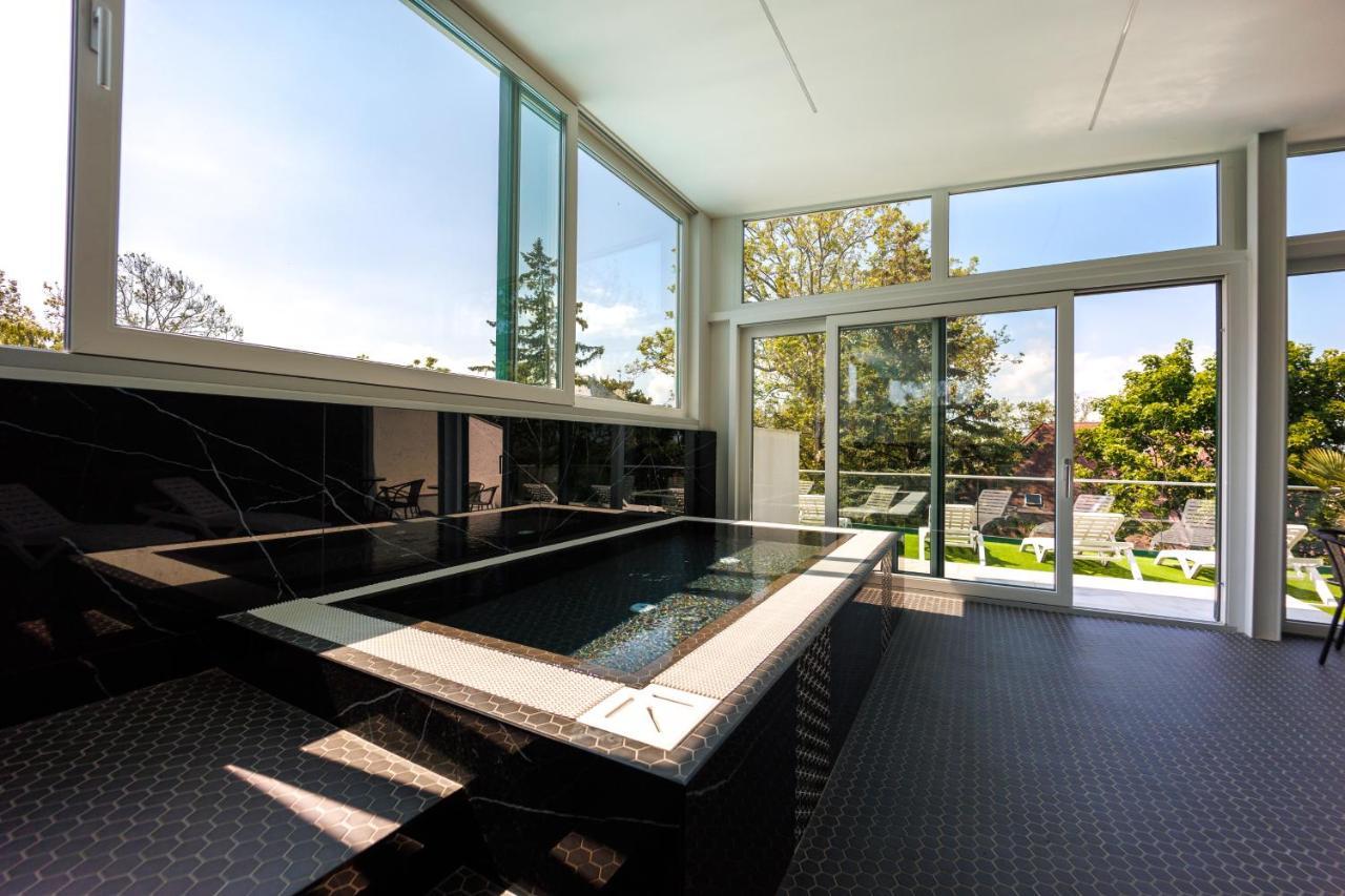 Villa Bauhaus Wellness Apartman Fsz. 3 Шиофок Экстерьер фото